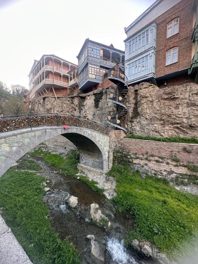 Nikas Apartment Тбилиси Экстерьер фото