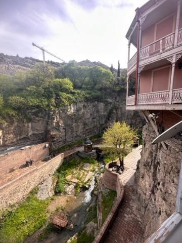 Nikas Apartment Тбилиси Экстерьер фото